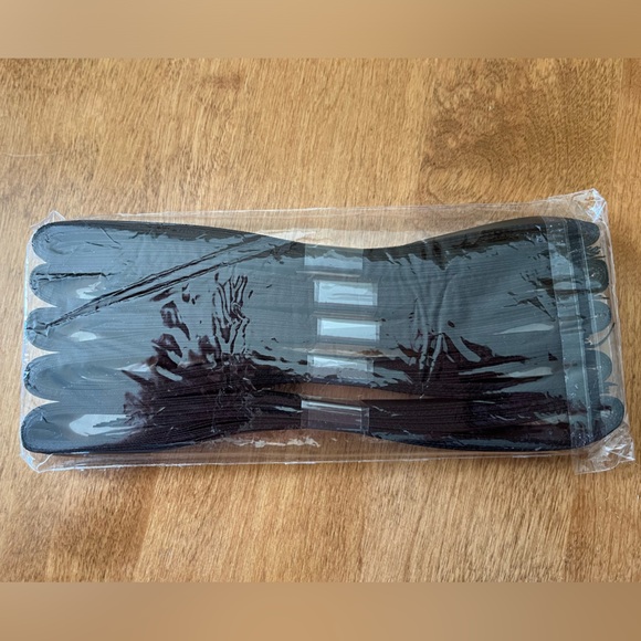 Formal invitation kit. Cream stationery / brown ribbon & monogram tags. 50 sets. - Picture 7 of 9